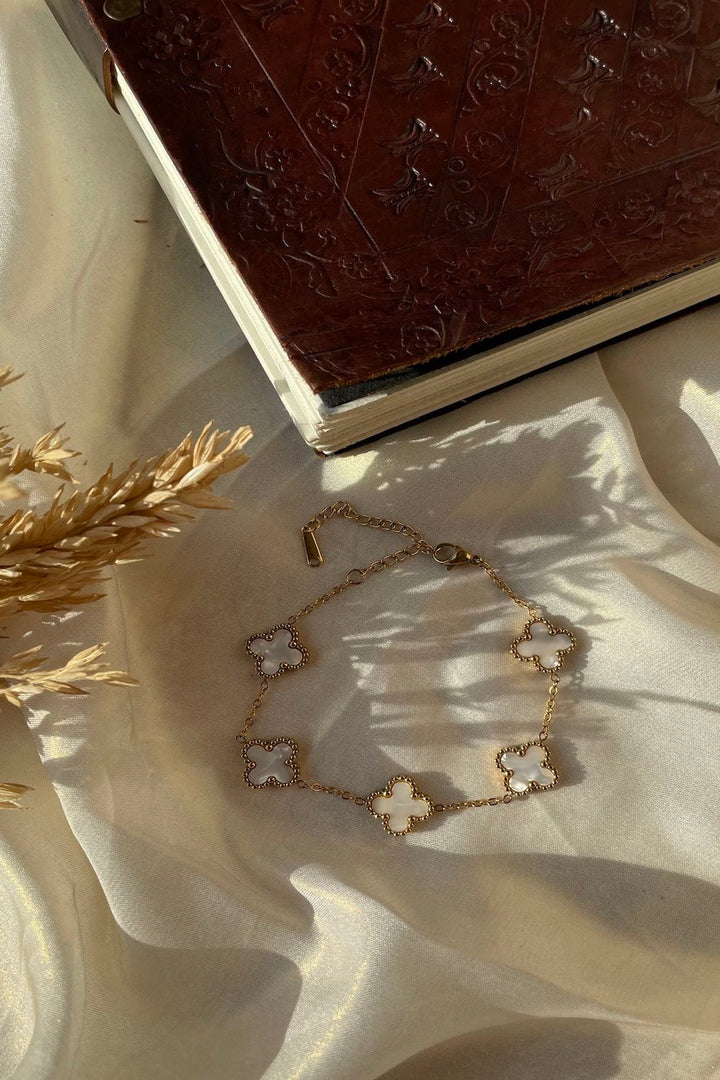 Clover Bracelet- White